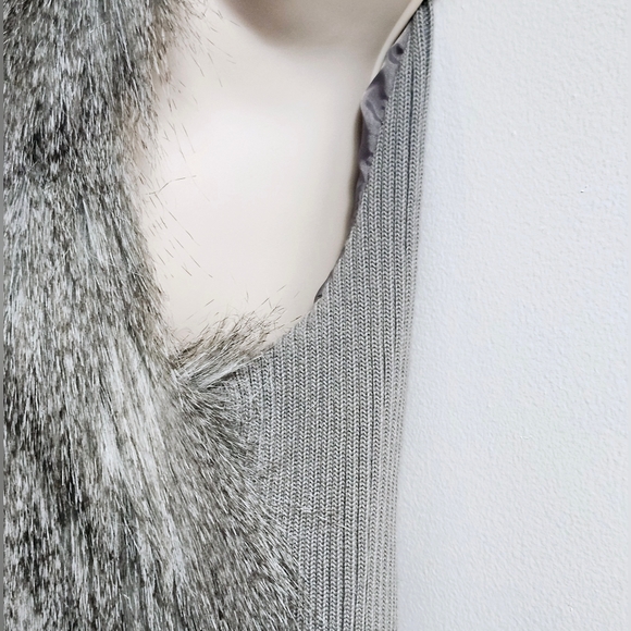 bebe Faux Fur Vest size M - Picture 12 of 14
